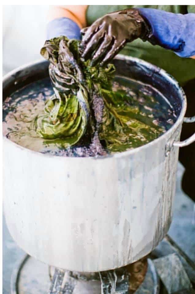 NATURAL DYES – THE HISTORY OF EXTRACTION OF BEAUTIFUL PLANT PIGMENTS NATURAL DYES – THE HISTORY OF EXTRACTION OF BEAUTIFUL PLANT PIGMENTS