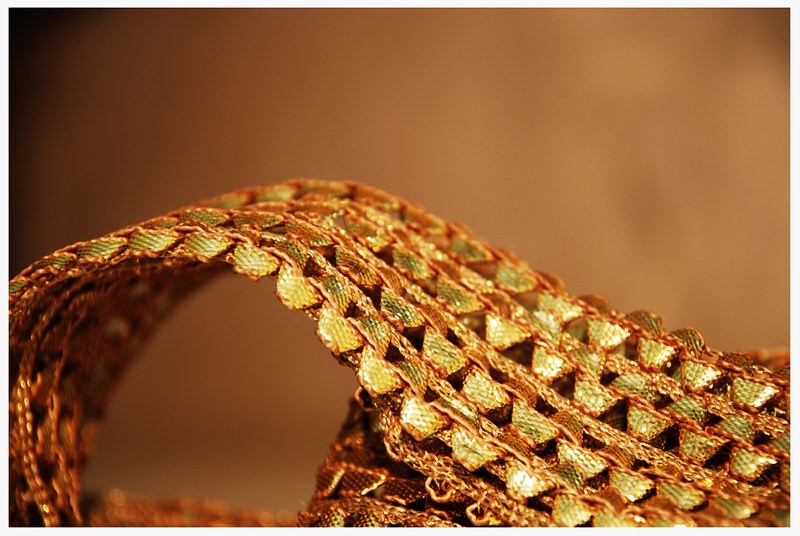 Gota Work or Lappe Ka Kaam - Gold Ribbon Embroidery from India Gota Work or Lappe Ka Kaam - Gold Ribbon Embroidery from India