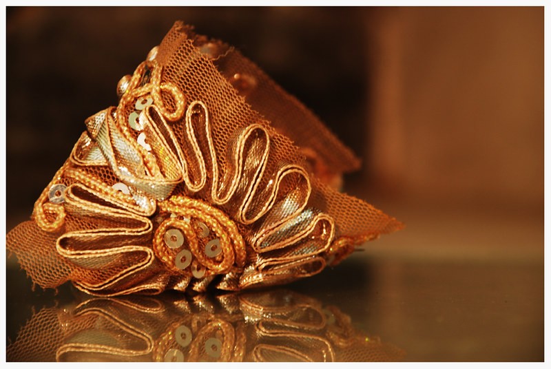 Gota Work or Lappe Ka Kaam - Gold Ribbon Embroidery from India Gota Work or Lappe Ka Kaam - Gold Ribbon Embroidery from India