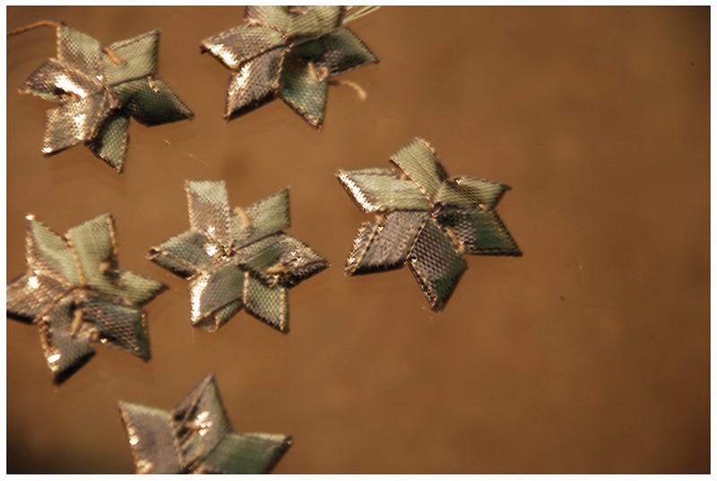 Gota Work or Lappe Ka Kaam - Gold Ribbon Embroidery from India Gota Work or Lappe Ka Kaam - Gold Ribbon Embroidery from India