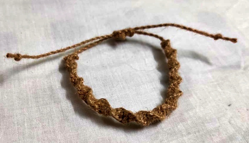 Macrame, a Knitting Technique with a Long History and Great Appeal